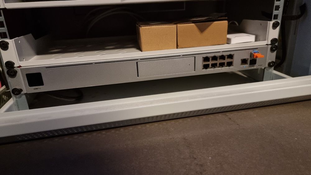 Ubiquiti UniFi Dream Machine Pro (Gebraucht) in Zürich für CHF 380 ...
