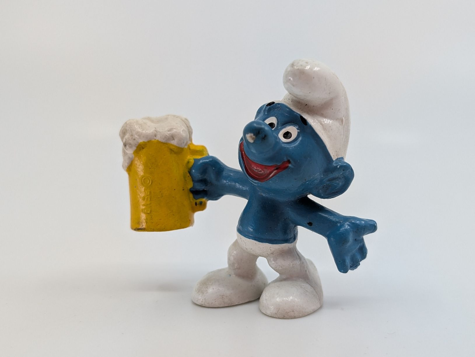 Statuette: Schtroumpf buveur de bière Peyo – Usato da Lutry venduto da Brocantosaurus