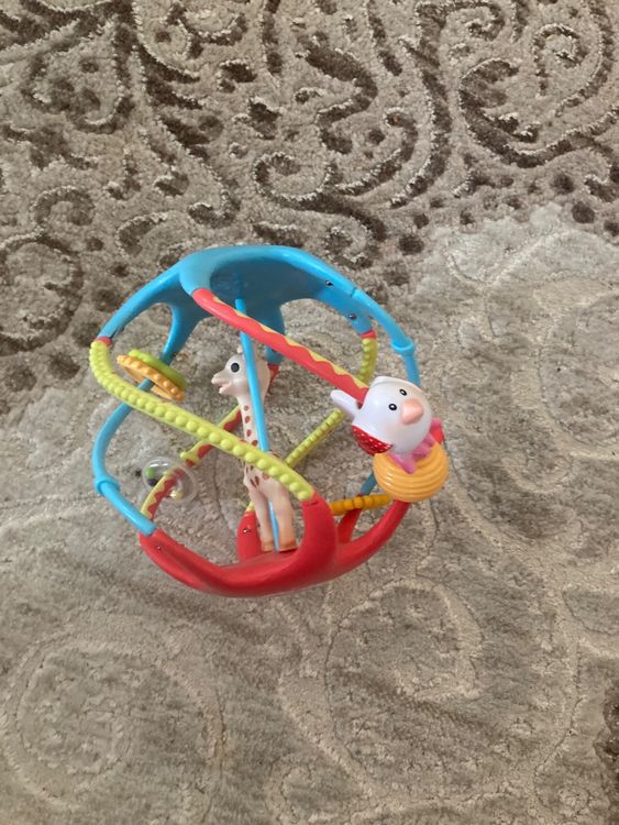 sophie-la-girafe-twistin-ball-kaufen-auf-ricardo