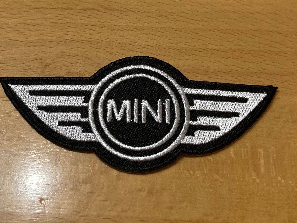 Toppe: Mini Patch Sticker Aufnäher 927 – Nuovo (secondo la descrizione) da Horn venduto da abutre72