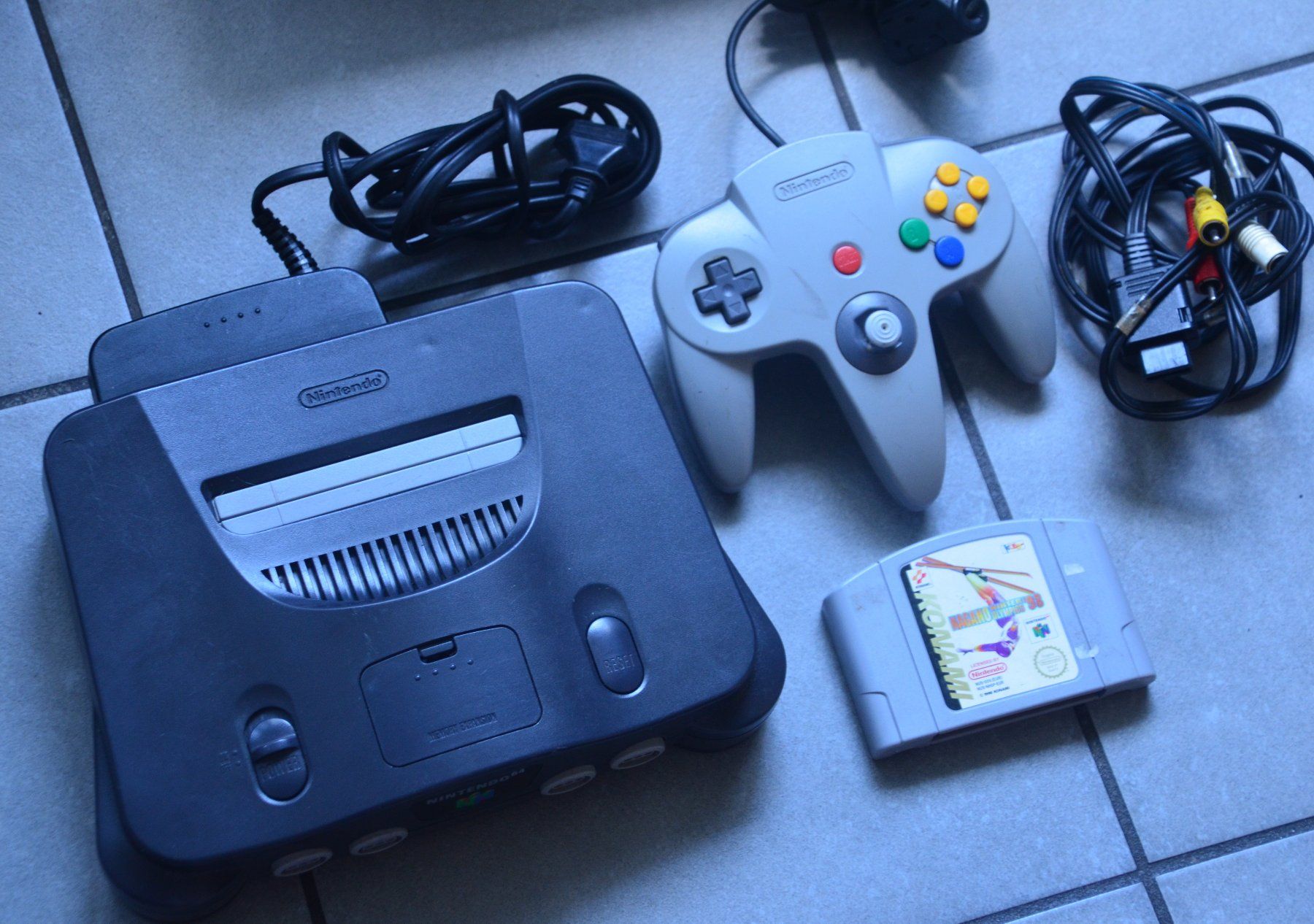 Nintendo Console: Nintendo 64  N64 – Usato da Collonges venduto da arashee 2