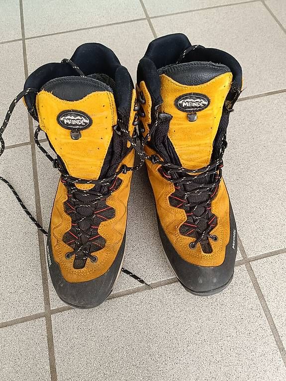 Scarpe da uomo: Meindl Wanderschuhe Gr.47 – Usato da Löhningen venduto da Toubi82