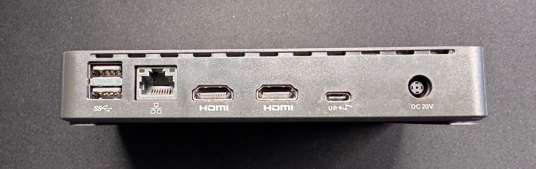 Targus Docking station: Dockingstation Universal USB-C DV4K Power Delivery 65W – Usato da Winterthur venduto da Athaz 4