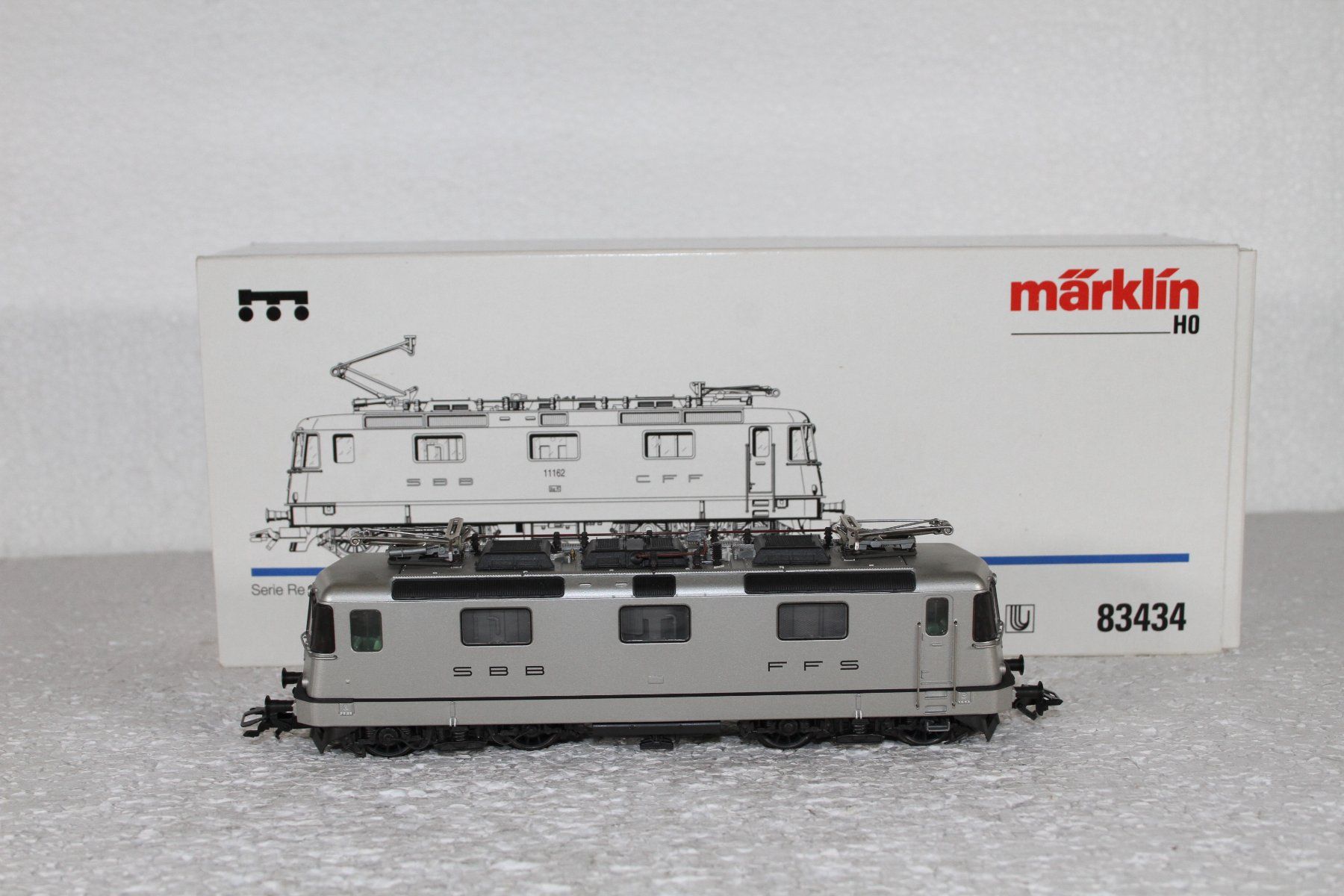 Märklin Modellini di ferrovie: Märklin 83434 SBB Re 4/4 delta-digital Techno – Usato da Triesen venduto da gleis8