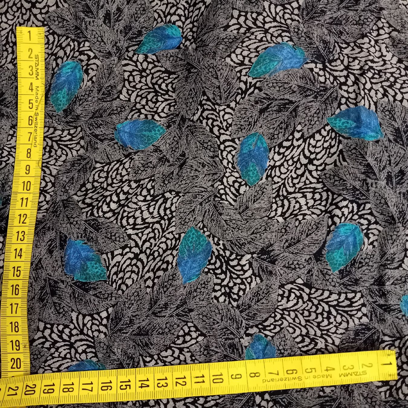 Tessuti: tissu polyester – Nuovo (secondo la descrizione) da Biel/Bienne venduto da Monhub 1