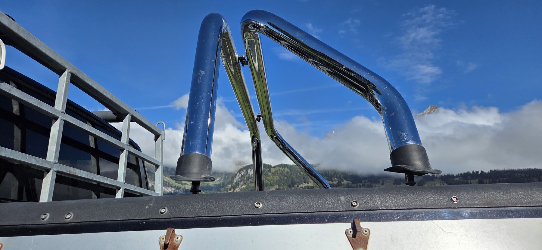 Toutes les pièces détachées: Überroll Bügel – D'occasion à Unterwasser par guido90 3
