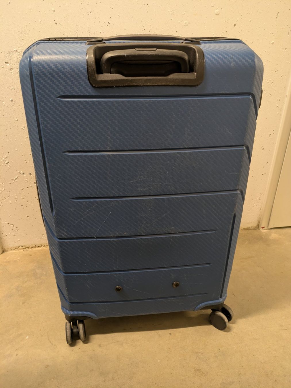 Valigie: Suitcase SWISS BAG blue – Usato da Vessy venduto da Krono5 1