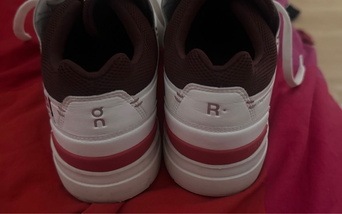 On Scarpe da uomo: On "The Roger" Swiss Olympic Sneaker – Usato da Oberwil-Lieli venduto da iv-xii-1986 2