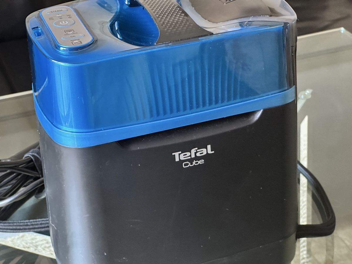 Tefal Bügeleisen: Tefal Cube Iron – Gebraucht aus Zürich von lud_pn86 5
