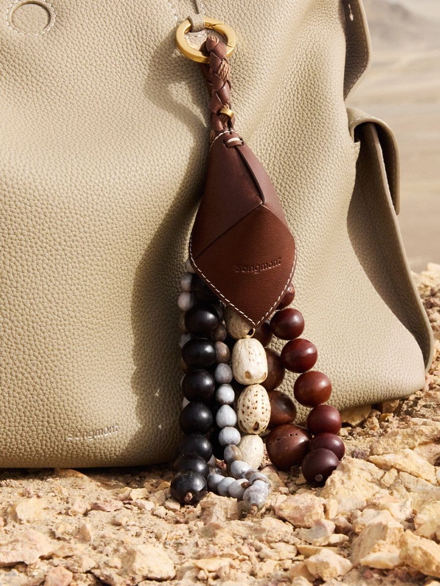 Borse da donna: Taschen Anhänger / bag charm / beads – Nuovo e nell'imballaggio originale da Neerach venduto da irasan 1
