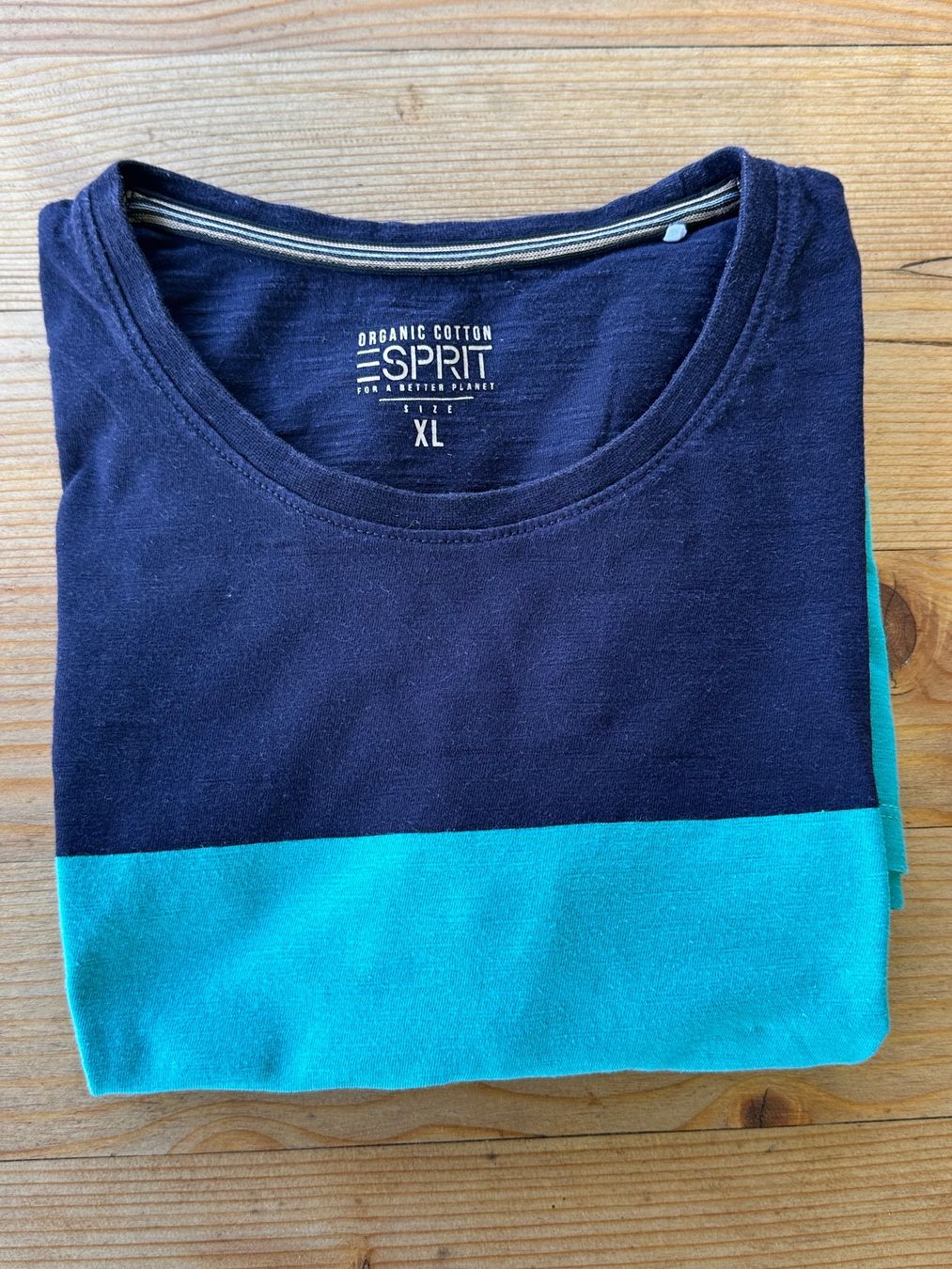 Esprit T-Shirts: Esprit T-Shirt Grösse XL – Gebraucht aus Illnau von Xanny777