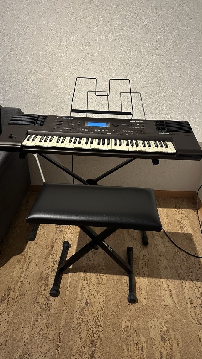 Claviers: Roland Keyboard E-600 – D'occasion à Oberbuchsiten par Schmbe
