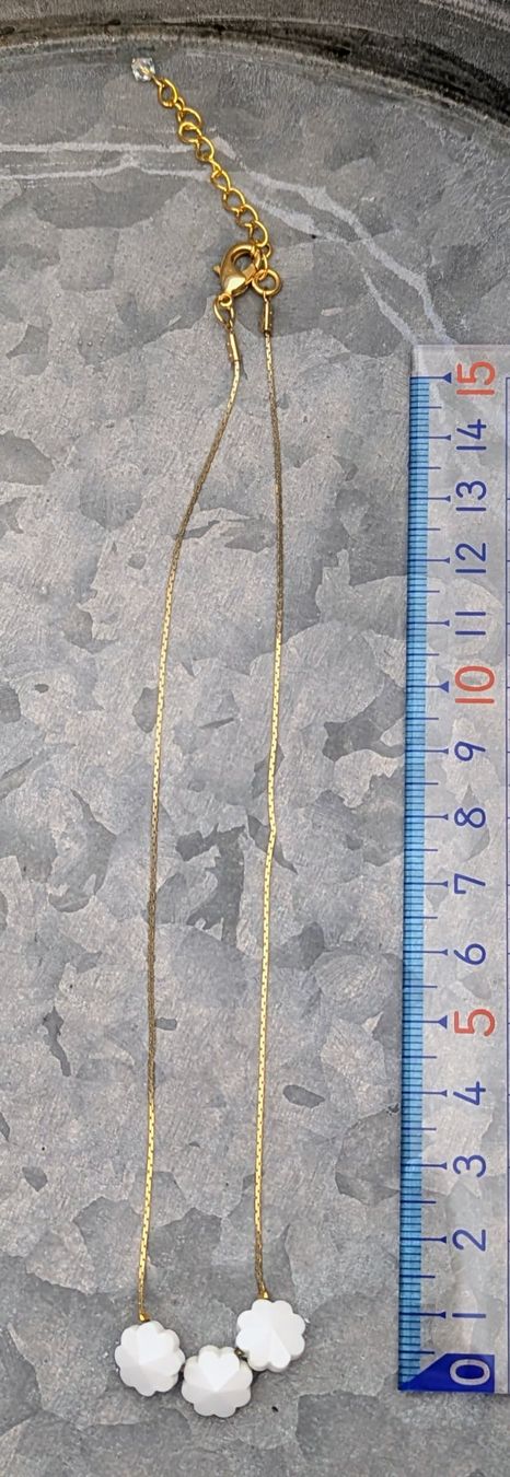 Catenine: Collier de fleurs blanches – Usato da Genève venduto da qxx_8css