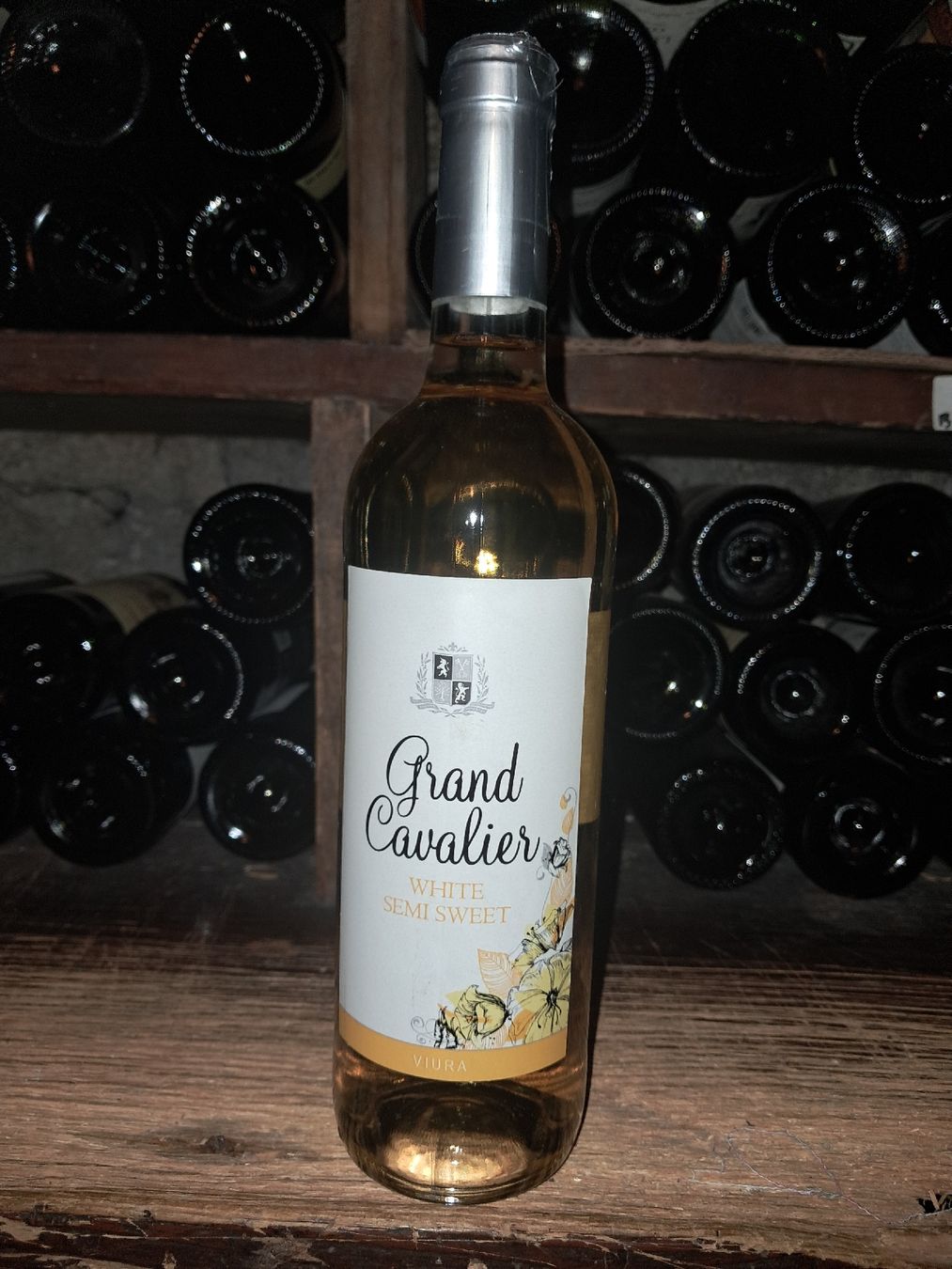 Wein: Grand Cavalier Viura semi sweet – Neu und originalverpackt aus Le locle von juliensaran 1