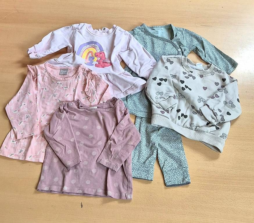 Lotti & Set di vestiti: Kleiderpaket 1 - Mädchen Gr. 68 – Usato da Auenstein venduto da taami93 2