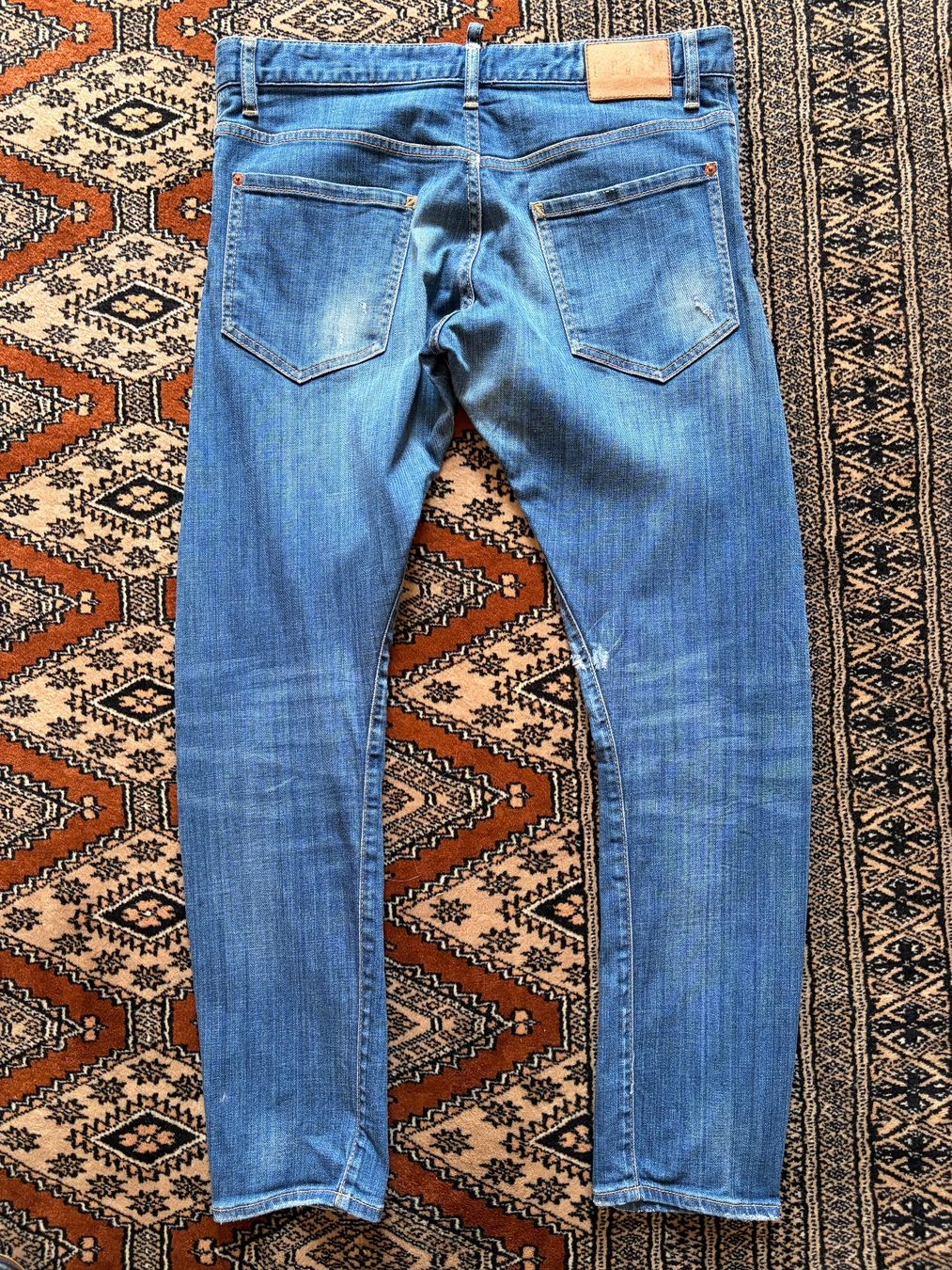 Dsquared2 Jeans: DESQUARED 2  Jeans  NP: 580,-  Größe: 52 – Usato da Interlaken venduto da Bona55 2