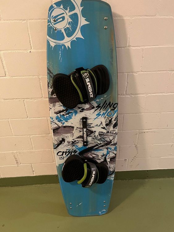 Kiteboard Slingshot Crisis 137cm optimales Anfängerboard Kaufen auf
