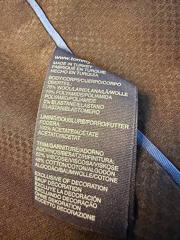 Costumi: Tommy Hilfiger Kostüm Gr. 4 – Usato da Galgenen venduto da 20Usa13 4