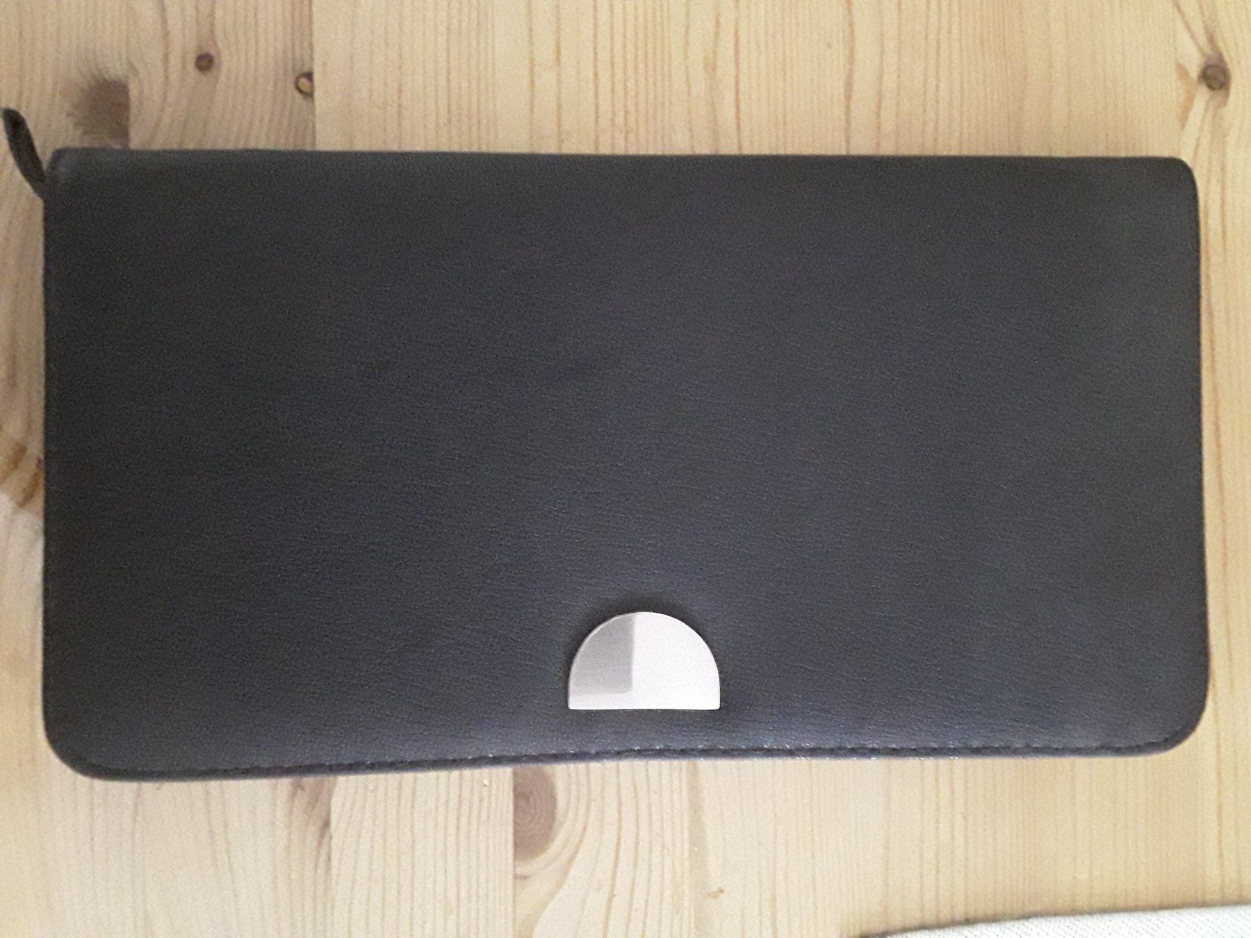 Altro in  Abbigliamento & Accessori: Etui aus Kunstleder / 662J – Usato da Knutwil venduto da Virginia007
