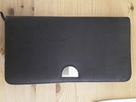 Etui aus Kunstleder / 662J