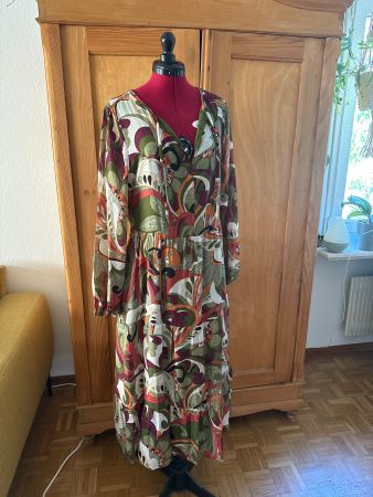 Kleid langarm bunt Grösse 40 Zustand neu