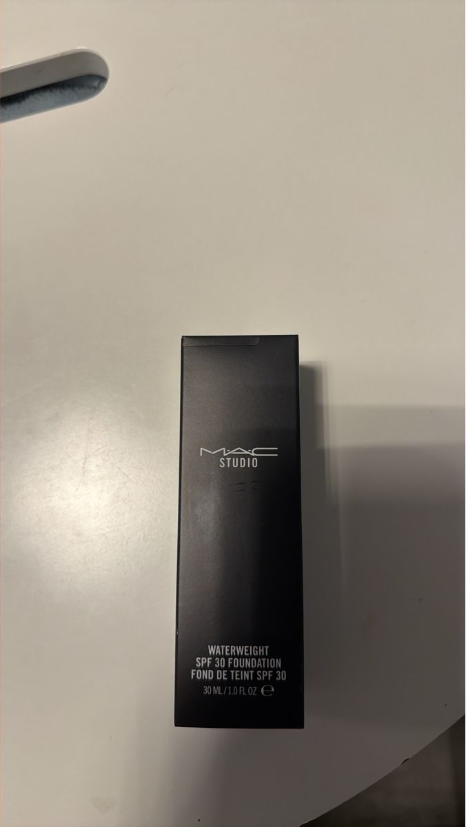 Mac Cosmetics Make-up: MAC Studio Waterweight SPF 30 Foundation, Ungeöffnet – Nuovo e nell'imballaggio originale da Au SG venduto da tem_r296