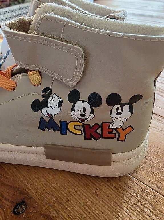 Schuhe für Jungen: Schuhe – Gebraucht aus Birmenstorf AG von JenniferLopetrone 2