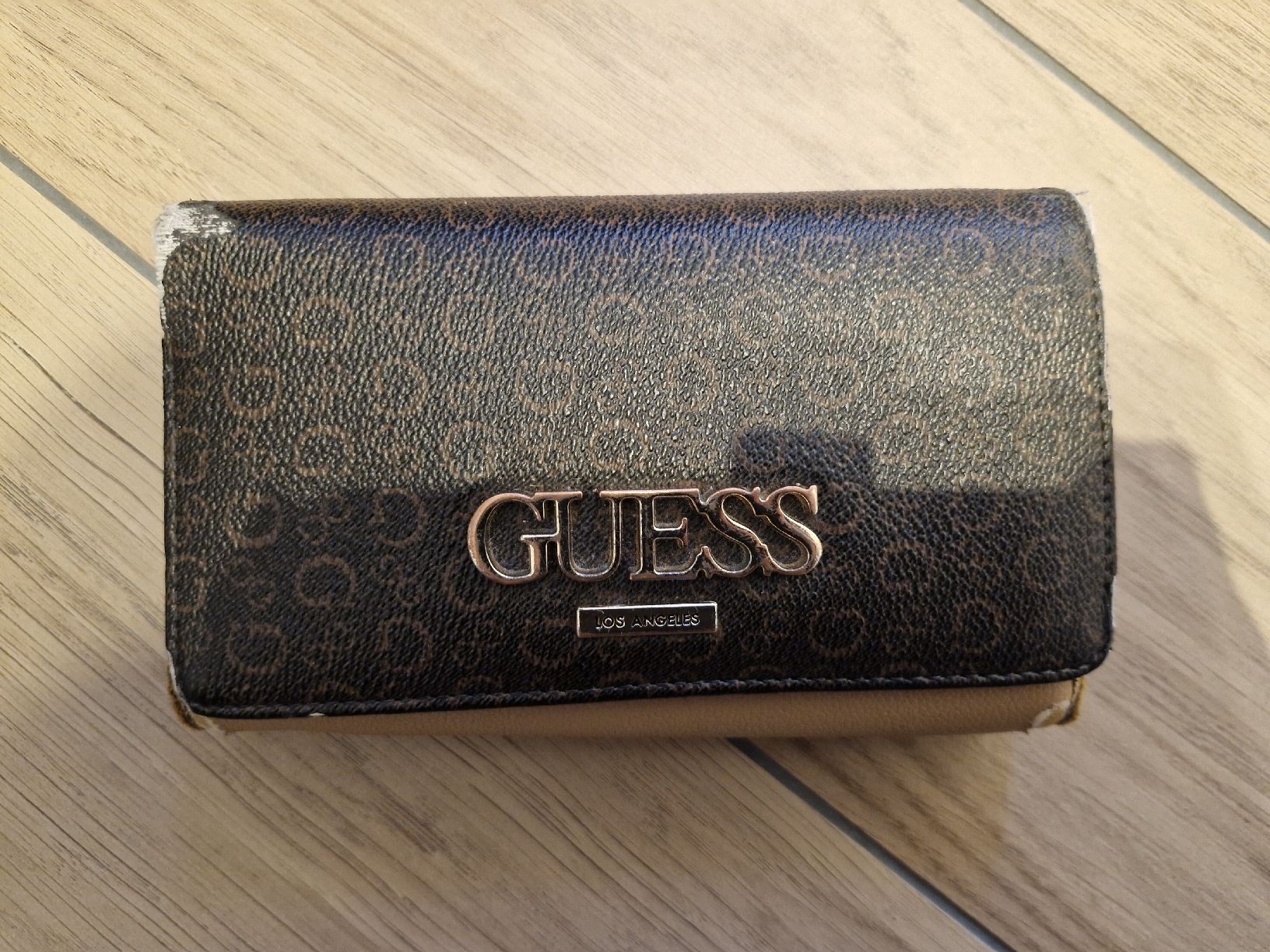 Guess Portafogli: Guess Geldsack – Usato da Muotathal venduto da Sereina-muheim