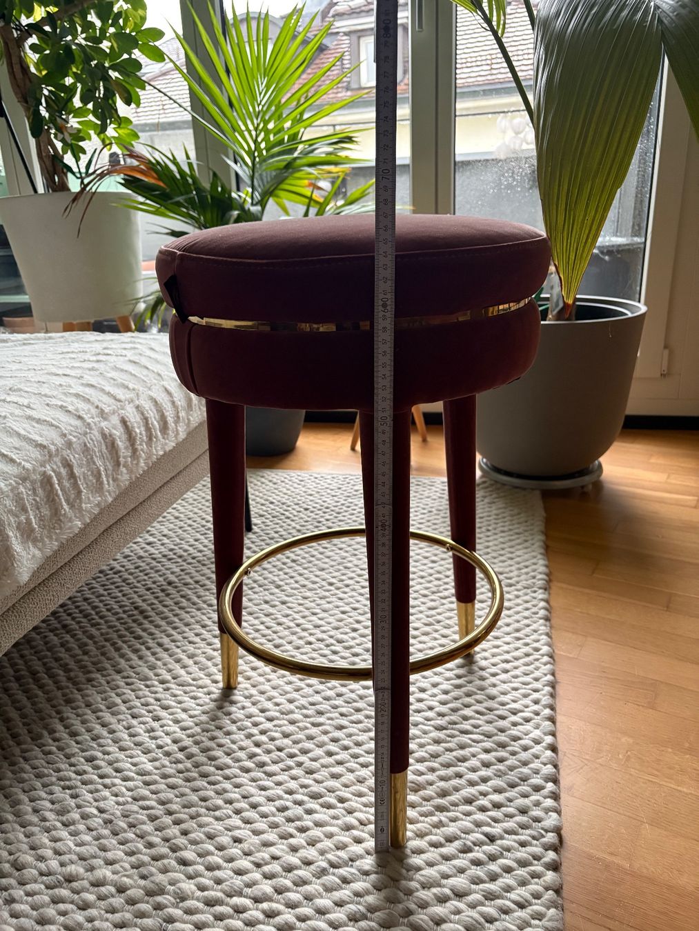 Sgabelli: Barhocker aus dunkerotem weichem Samt – Usato da Luzern venduto da pie_67wl 2