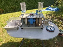 Edelsteinschleifmaschine