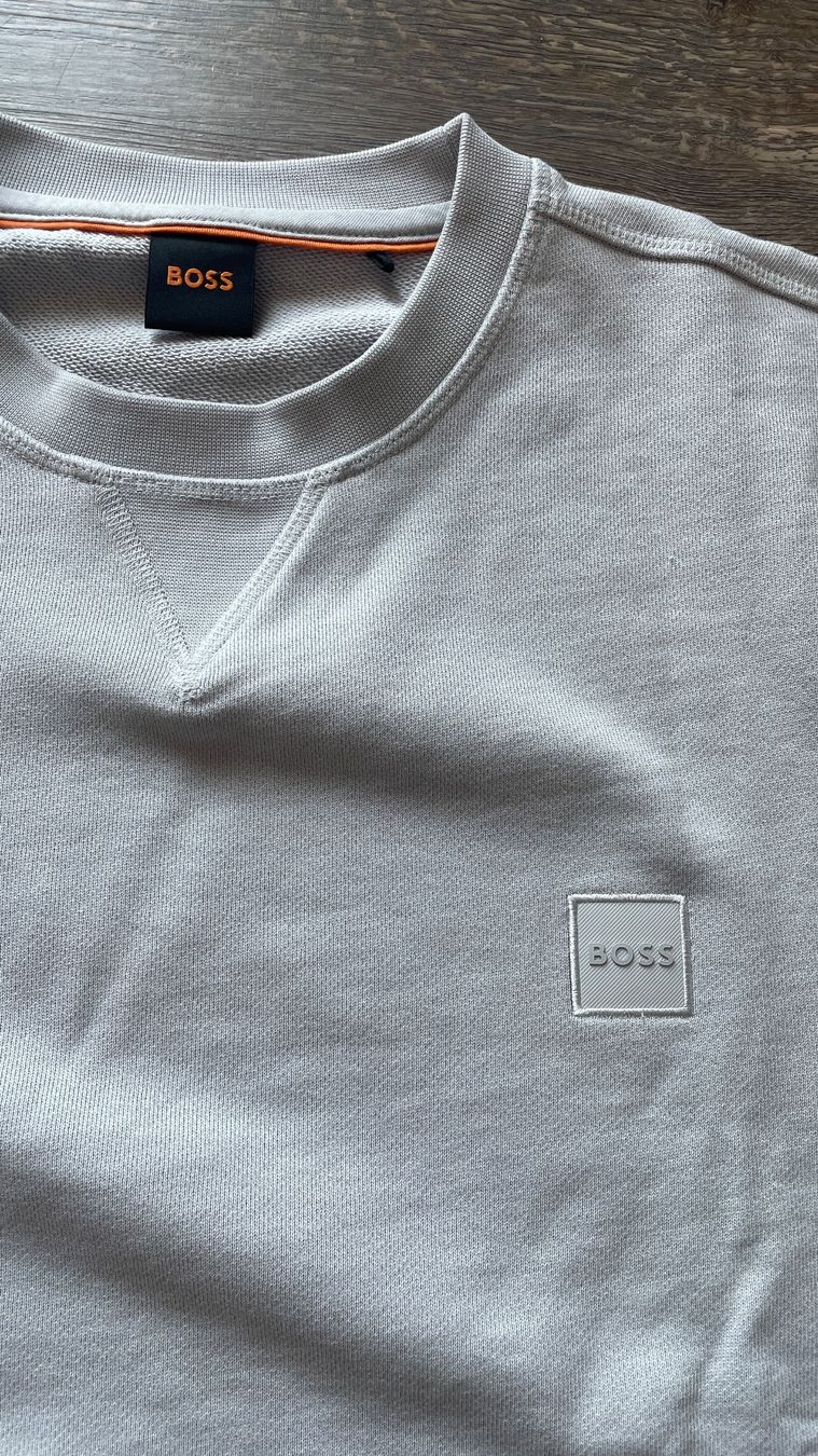Pullover & Sweatshirts: Sweatshirt Boss, hellblau, L – Gebraucht aus Gressy von manessi 1