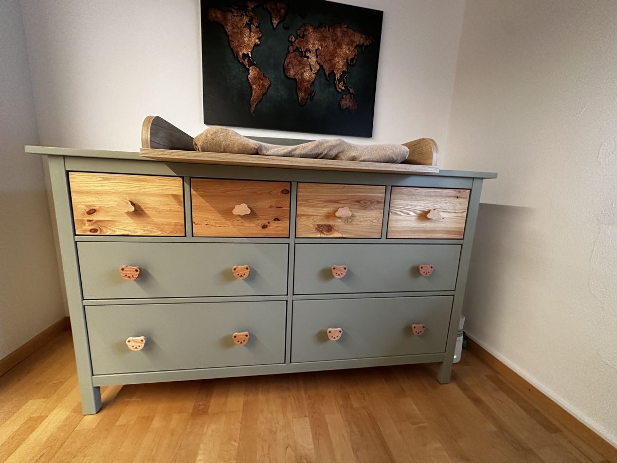 Ikea Fasciatoi & Accessori: IKEA HEMNES Kommode mit Wickelaufsatz – Usato da Tiefencastel venduto da ele_jf6m 2