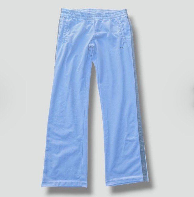 Pantaloni: Nike Trainerhose – Usato da Zürich venduto da sop_f5bp