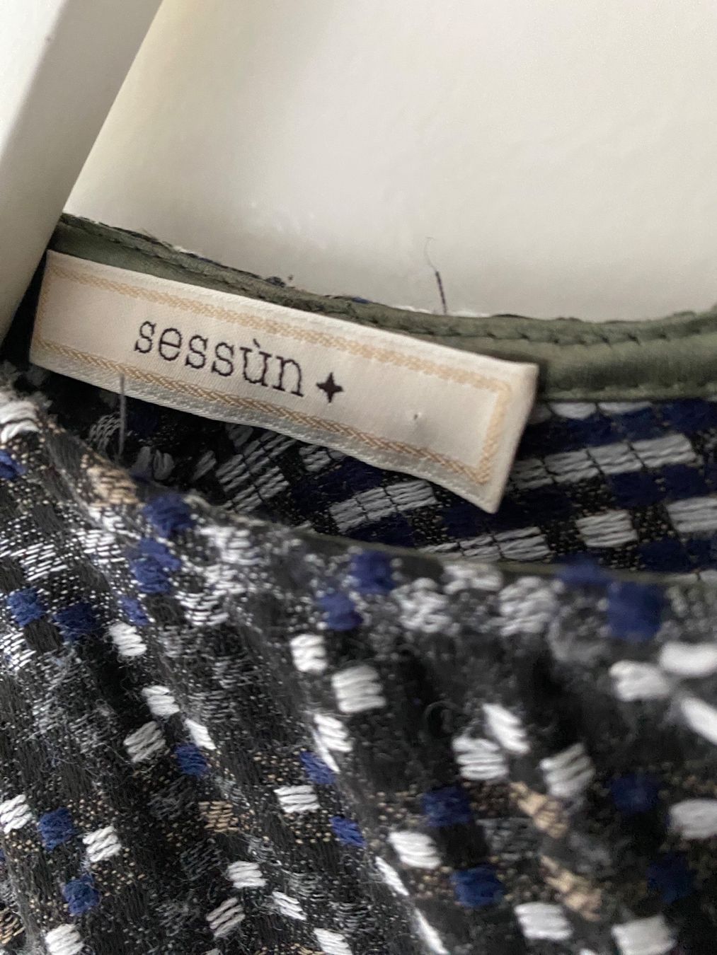 Sessun Robes: SESSÙN WoW KLEID – D'occasion à Jona par vanessasupermarket20 8
