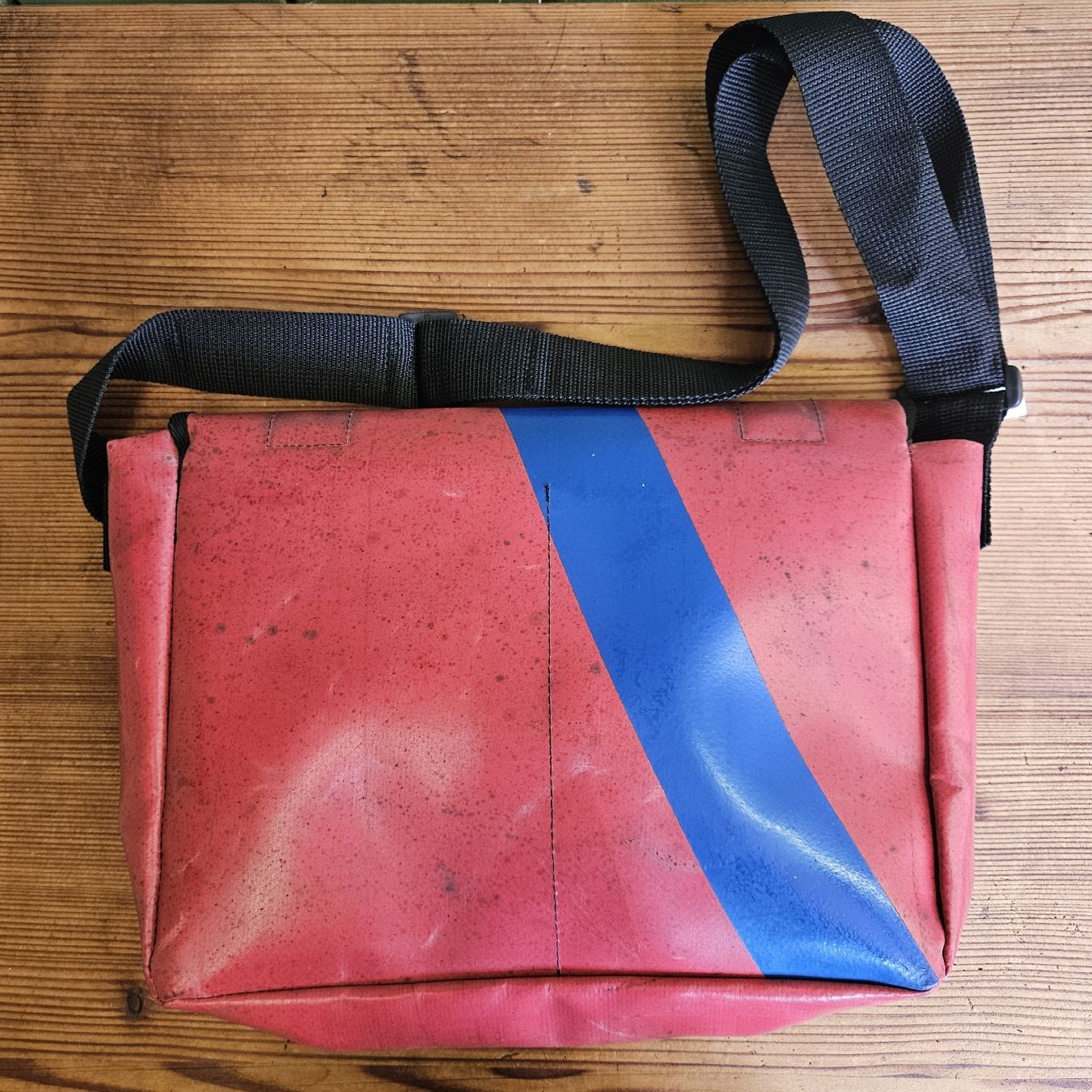 Borse: Swiss Mountain Händ Bägs Planen-Tasche – Nuovo e nell'imballaggio originale da Villmergen venduto da bubblevintage 3