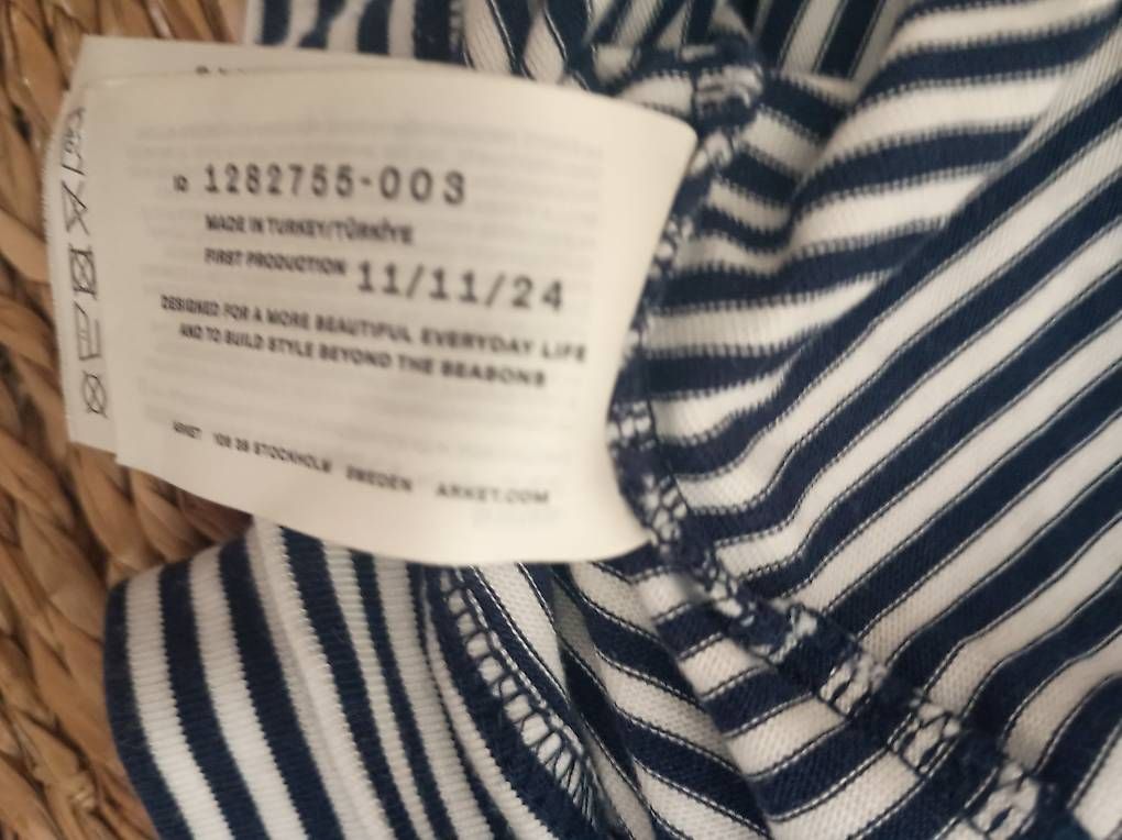 Arket Pullover & Sweatshirts: Leichter gestreifter Pulli von Arket – Gebraucht aus Zürich von Melianea 3