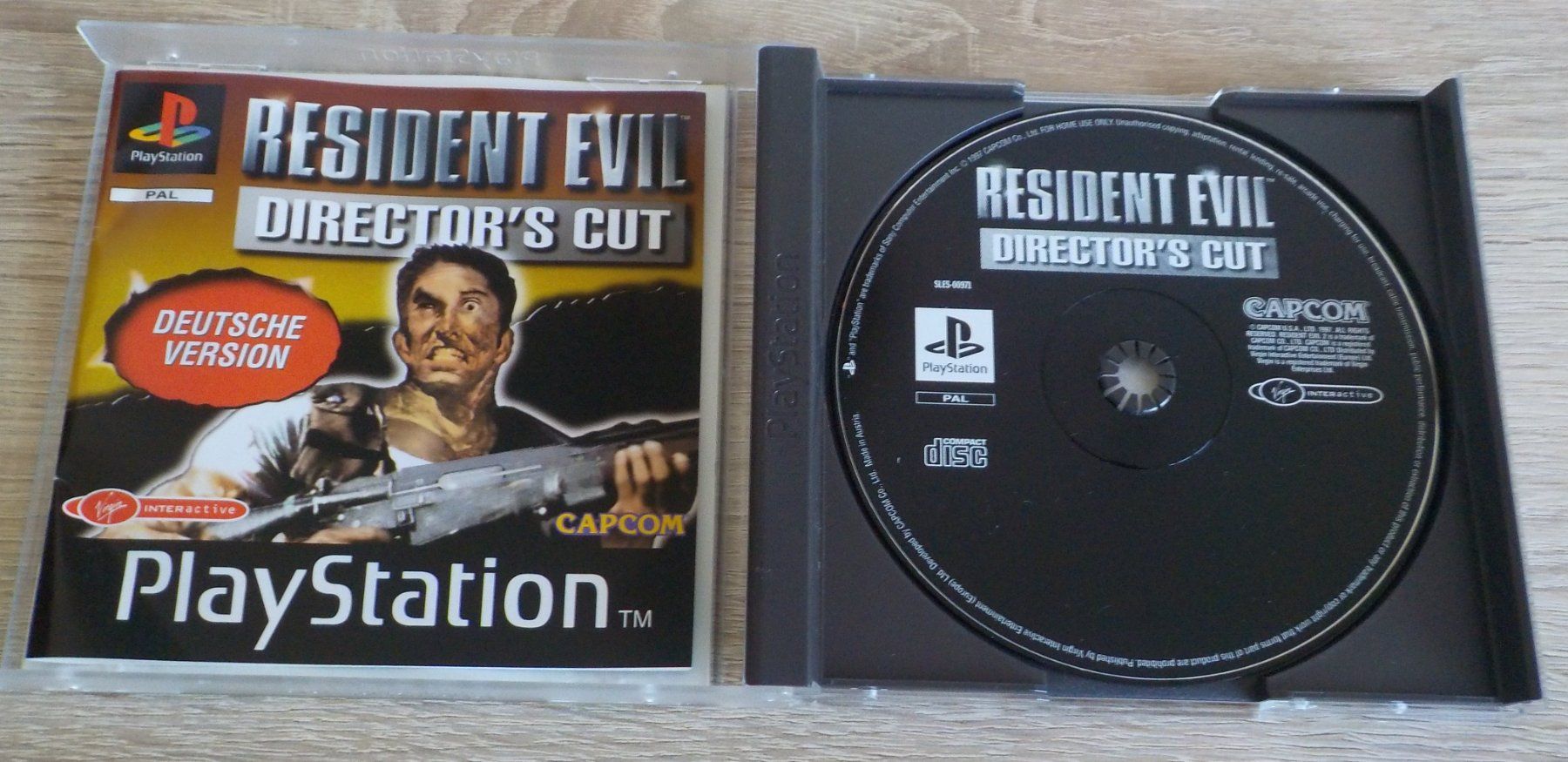 Sony Giochi: RESIDENT EVIL - DIRECTOR'S CUT.........Topzustand!!! – Usato da Reinach AG venduto da Masi 2