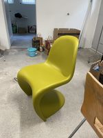 Stylischer Vitra Panton Chair grün - Zeitloses Design!