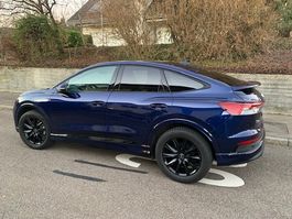 Audi Q4 Sportback 50 e-tron quattro navarrablau metallic