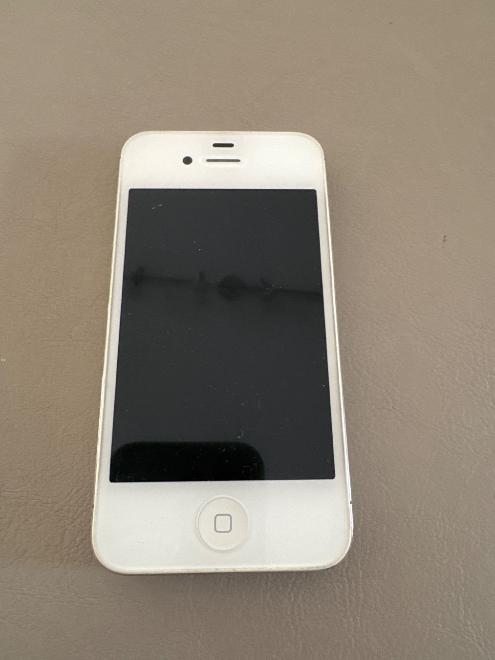 Apple Telefoni cellulari / Smartphones: iPhone 4 / 4s – Difettoso da Adliswil venduto da Busys