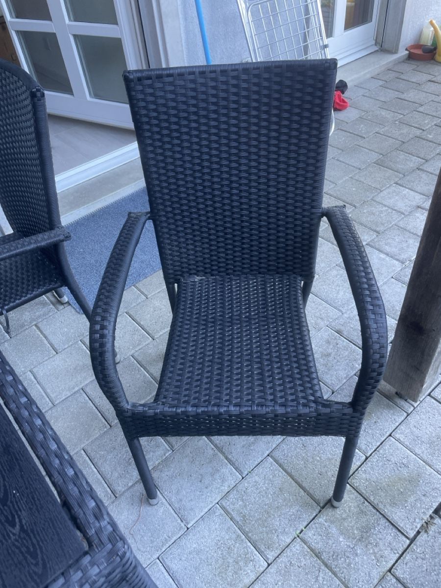 Set di tavolo e panche: Gartentisch mit 4 Stühle – Usato da Pfäffikon ZH venduto da gab_q8wq 1