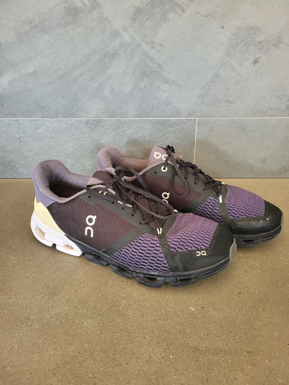 On Herrenschuhe: ON Schuhe, Gr. 45, gebraucht – Gebraucht aus Rünenberg von Bille77 1