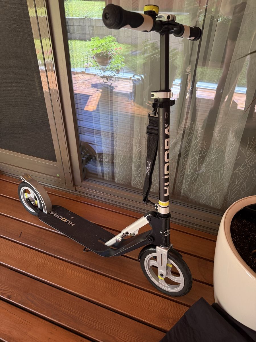 Hudora Fahrzeuge für Kinder: Trottinett HUDORA fast neu – Gebraucht aus Basel von svetlana010