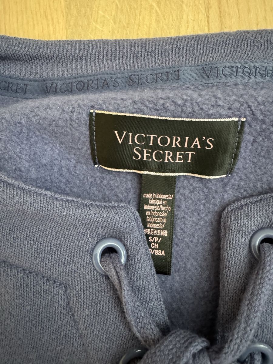 Victoria's Secret Maglioni & Felpe: Victorias Secret Pulli S – Nuovo (secondo la descrizione) da Malans GR venduto da leo_mz7w 2