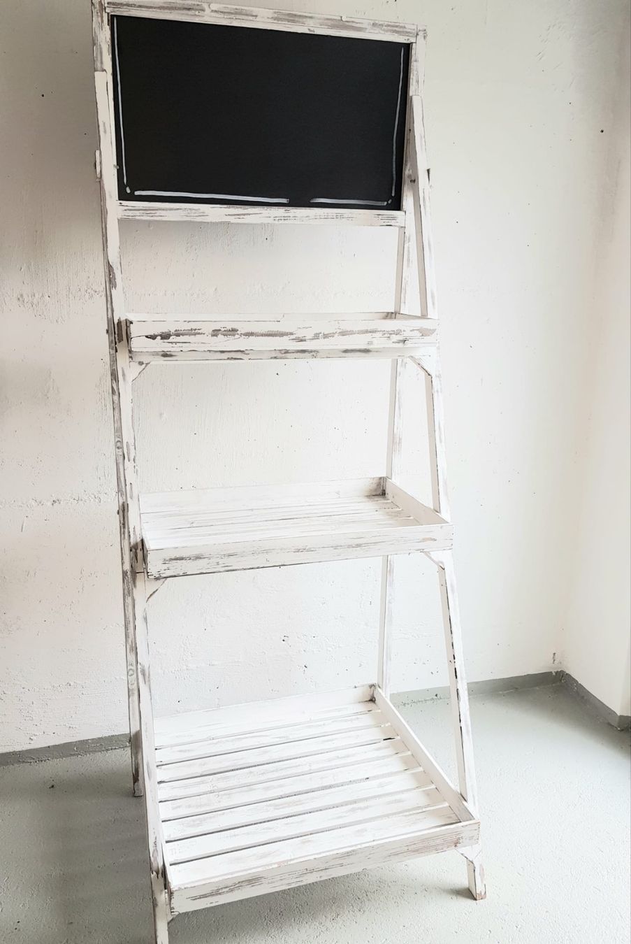 Scaffali: Shabby Chic Gestell – Usato da frutigen venduto da matthibo