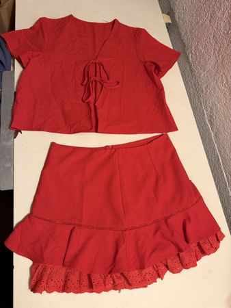 Damen Zweiteiler rot Bluse und Rock M