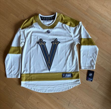 NWT! NHL ; Winter Classic 2024 LVG Knights ; Fanat ; sz.M