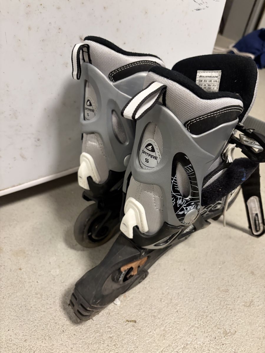 Patins à roul. & inline: Gratis Inline Skates Rollerblade Spitfire S Grösse 28 – D'occasion à Winterthur par Bayon 1