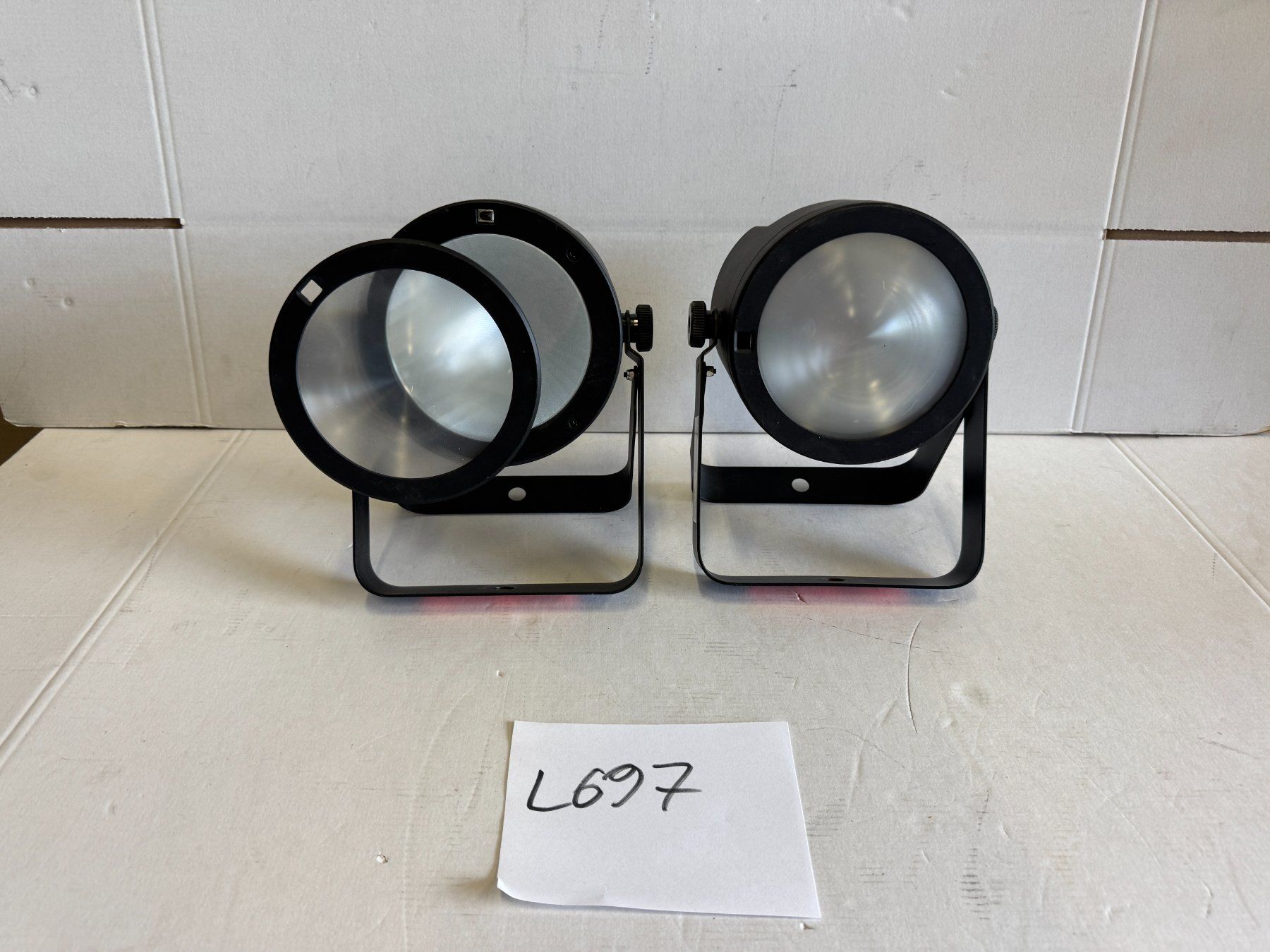 Lampade: 2x Pro Light FlatCOB40 Scheinwerfer (L697) – Difettoso da Däniken SO venduto da Profog1 1