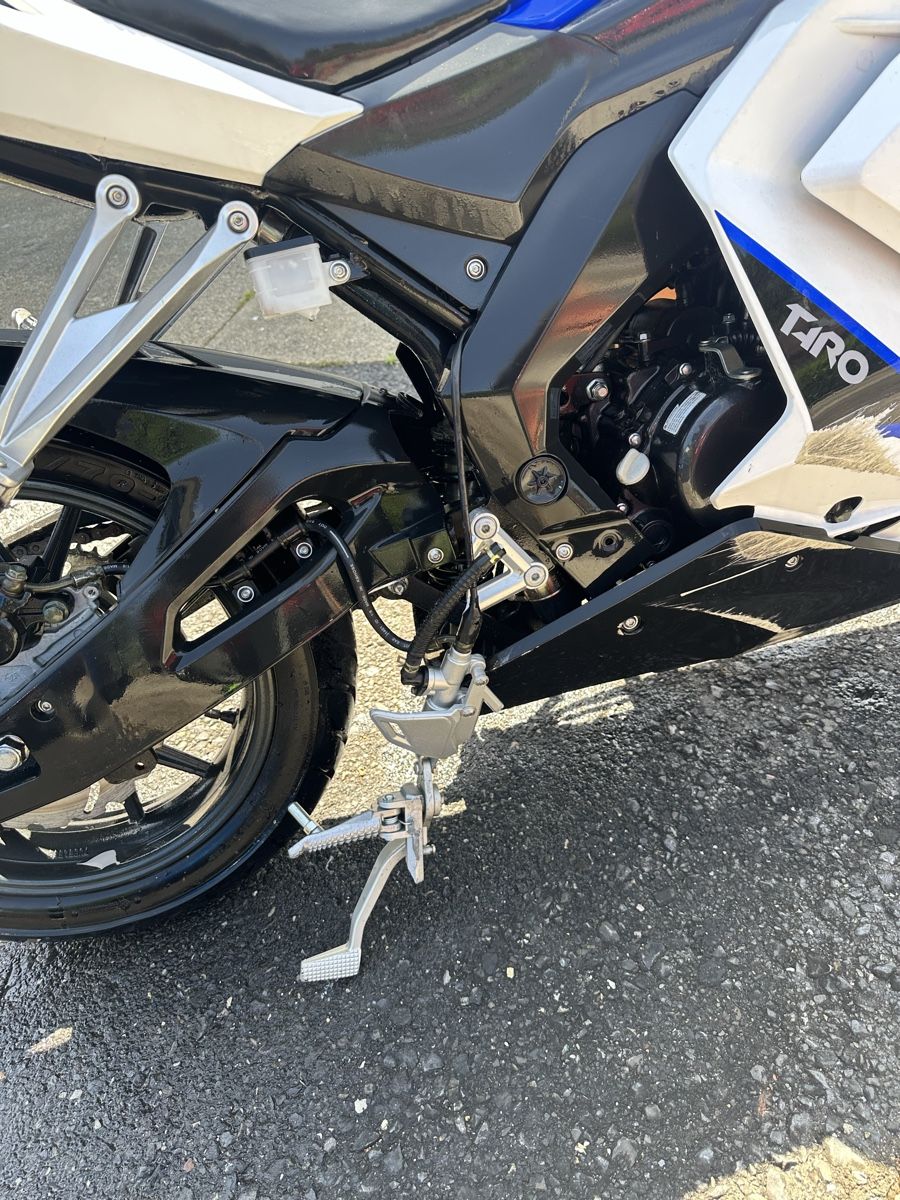 Route: Moto Watan GP2  – Défectueux à Treycovagnes par Campingcar65 7